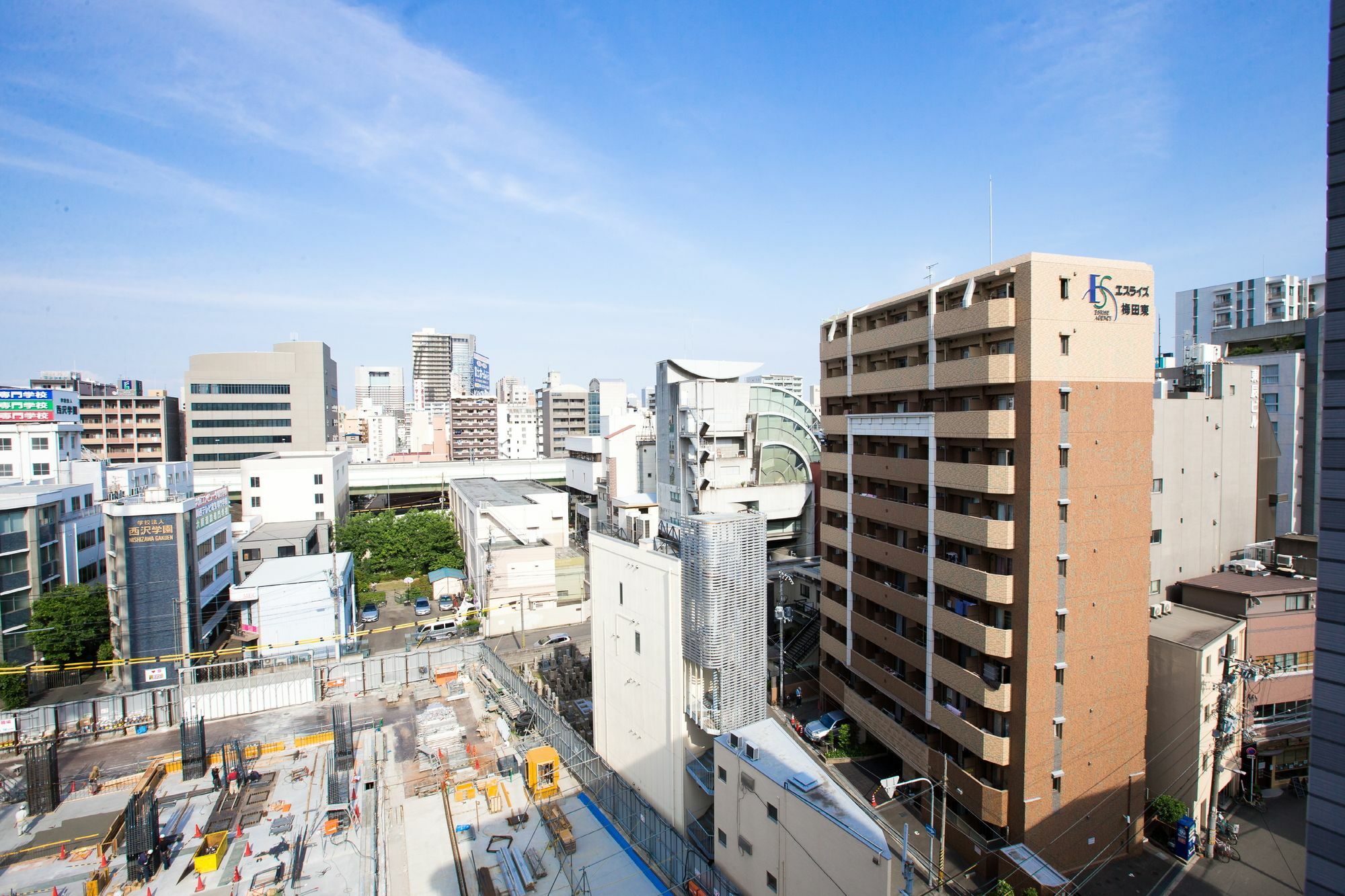 Premias Umeda Apartment Osaka Exterior photo